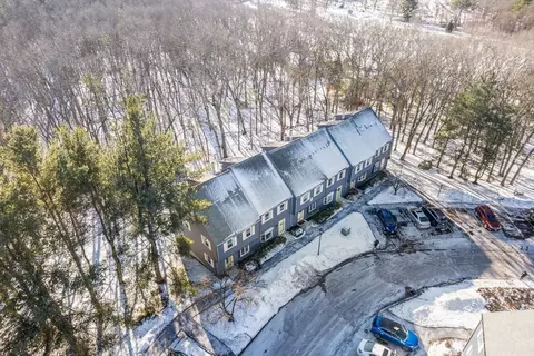 View/Area - 9 Oak Ridge Dr #6, Maynard, MA 01754 photo 1 of 4