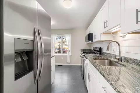 Kitchen - 9 Oak Ridge Dr #6, Maynard, MA 01754 photo 2 of 3