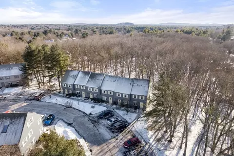 View/Area - 9 Oak Ridge Dr #6, Maynard, MA 01754 photo 3 of 4