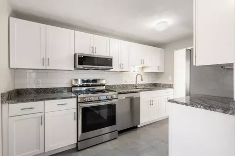Kitchen - 9 Oak Ridge Dr #6, Maynard, MA 01754 photo 3 of 3