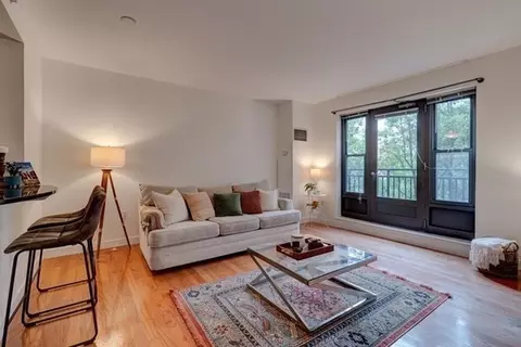 519 Harrison Ave #D421, Boston, MA 02118