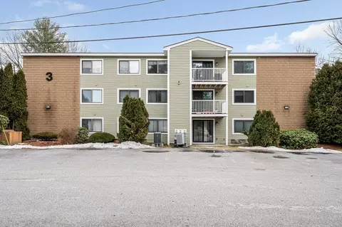 3 Bridgeview Cir #45, Tyngsborough, MA 01879