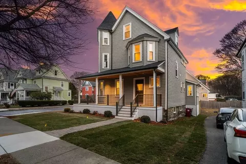 259 Washington St, Melrose, MA 02176