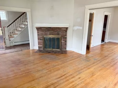 47 Ideal Rd, Worcester, MA 01604 photo 5