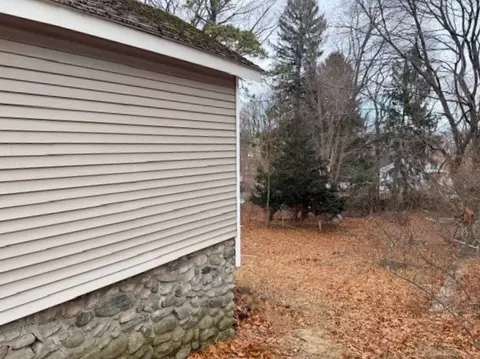 47 Ideal Rd, Worcester, MA 01604 photo 12