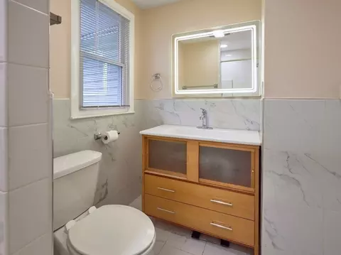 29 Dillon St, Worcester, MA 01604 photo 18