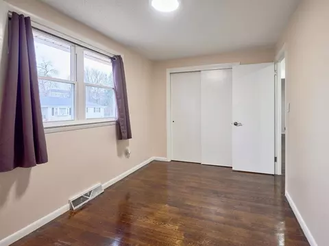 29 Dillon St, Worcester, MA 01604 photo 14