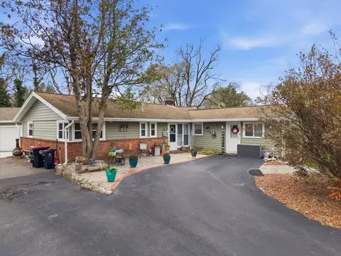 35 Errol Rd, Brockton, MA 02302