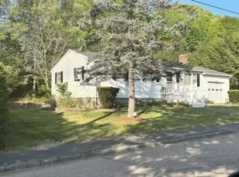 19 Cochato Park, Randolph, MA 02368