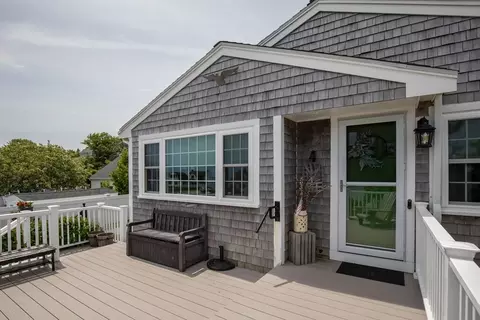 91 John Alden Rd, Plymouth, MA 02360