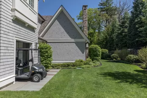 8 Hidden Rd, Weston, MA 02493 photo 5
