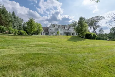 8 Hidden Rd, Weston, MA 02493 photo 3