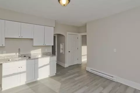 88 Prospect St, Chicopee, MA 01013 photo 4
