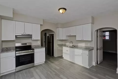 88 Prospect St, Chicopee, MA 01013 photo 2