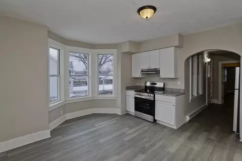 88 Prospect St, Chicopee, MA 01013 photo 3