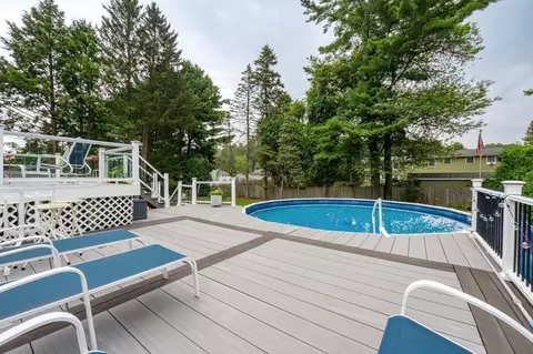 83 Loomis Dr, Chicopee, MA 01020 photo 28