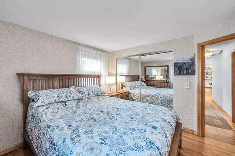 83 Loomis Dr, Chicopee, MA 01020 photo 13
