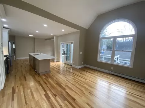 59 Beechmont St, Worcester, MA 01609 photo 9