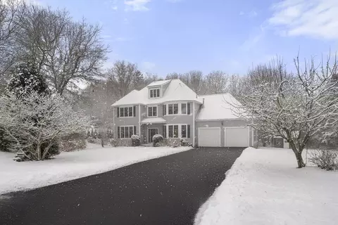 8 Jillian Dr, Bourne, MA 02532 photo 2