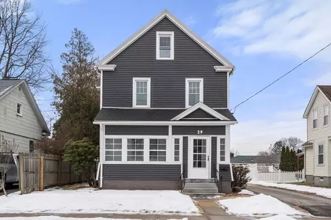 29 Sunnymeade Ave, Chicopee, MA 01020