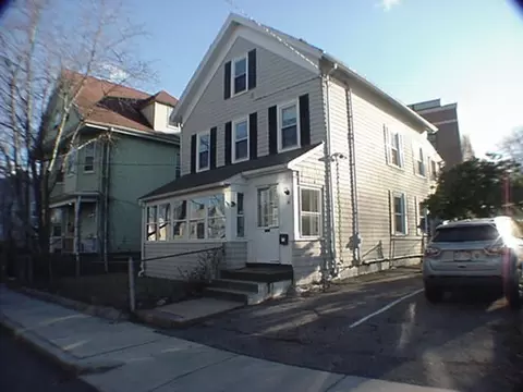 14 Bennett St, Boston, MA 02135