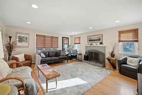 Living - 15 Hyde Ave, Chicopee, MA 01020 photo 1 of 2