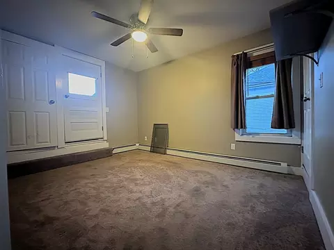 98 Maplewood Ave, Gloucester, MA 01930 photo 10
