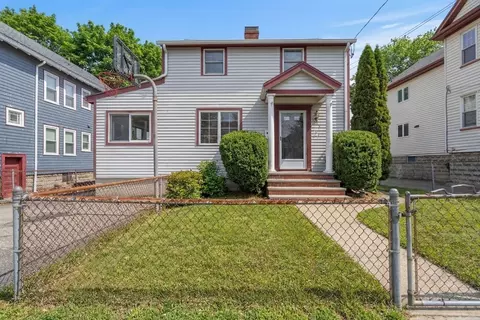 37 Evans St, Watertown, MA 02472