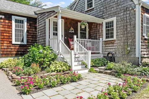 27 Mill Ln, Littleton, MA 01460