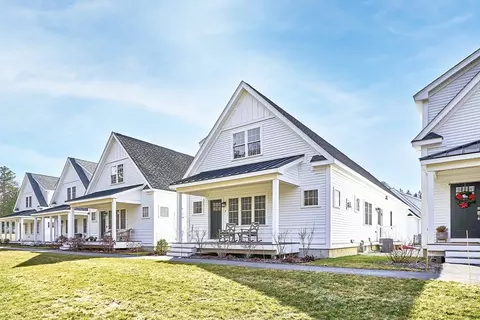 7 Baldwin Ct #7, Harvard, MA 01451