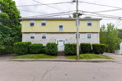 51 Stoughton St, Quincy, MA 02169