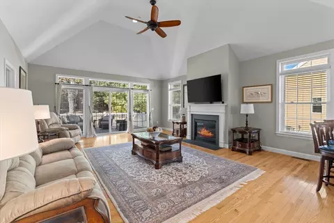 51 Front 9 Dr, Haverhill, MA 01832