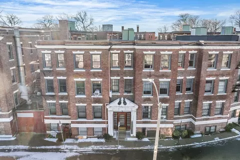 100 Lanark Rd #8, Boston, MA 02135