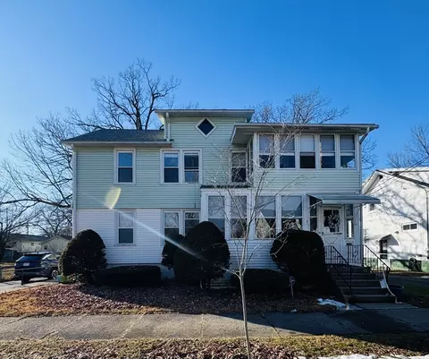 158 Monrovia St, Springfield, MA 01104