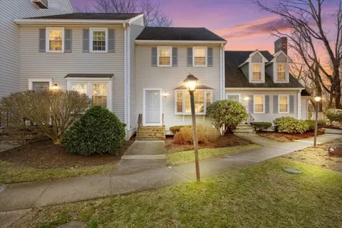 32 Village St #32, Easton, MA 02375