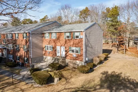 207 Samoset St #AT-1, Plymouth, MA 02360