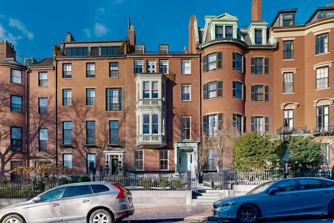 71 Mount Vernon St #1A, Boston, MA 02108