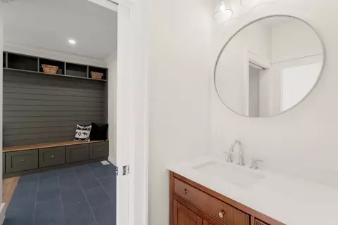 Entry Way - 74 Gary Rd, Needham, MA 02494 photo 5 of 7