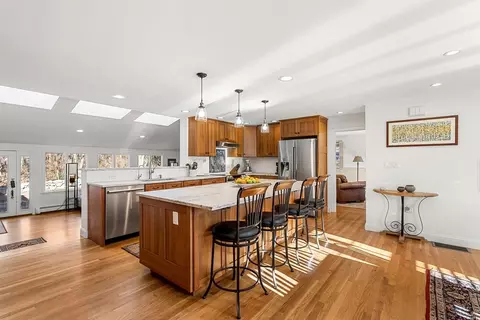 6 Tall Tree Dr, Beverly, MA 01915 photo 5