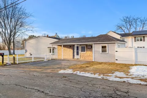 3 Adams Ave, Methuen, MA 01844