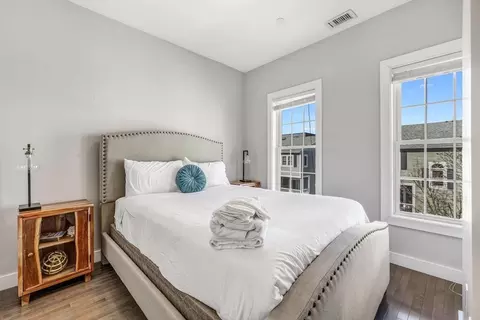 607 E 2nd St, Boston, MA 02127 photo 13