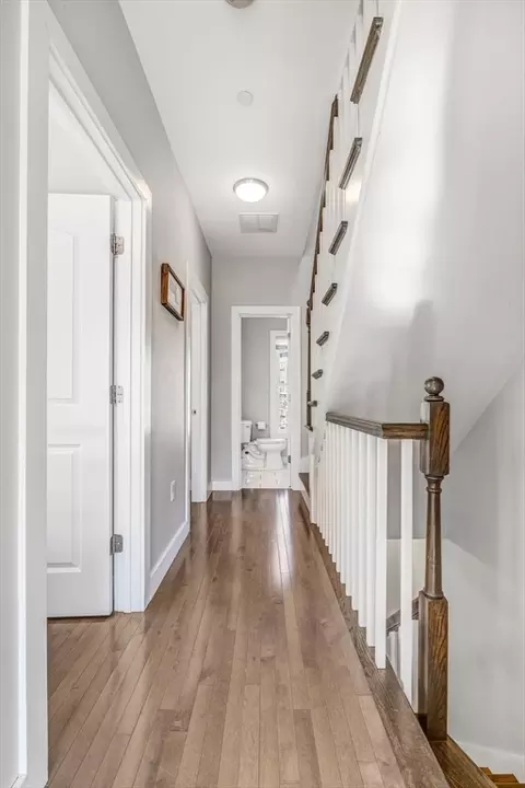 607 E 2nd St, Boston, MA 02127 photo 8