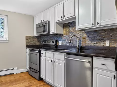 36 Westgate Rd #1, West Roxbury, MA 02132