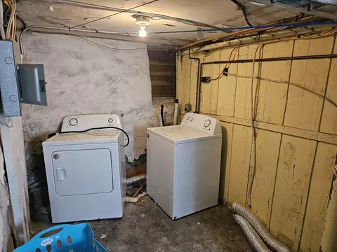 250 Laurel St, Fall River, MA 02724 photo 11