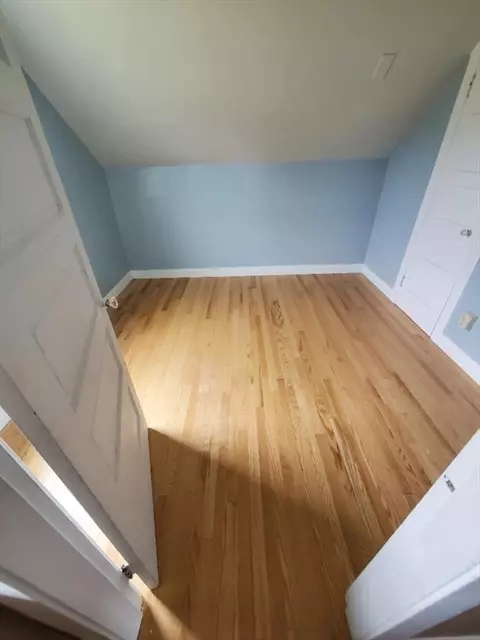 250 Laurel St, Fall River, MA 02724 photo 30