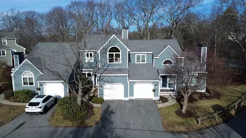 289 Bishops Forest Dr #289, Waltham, MA 02452