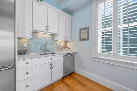 480 E Fourth St #3, Boston, MA 02127 photo 8