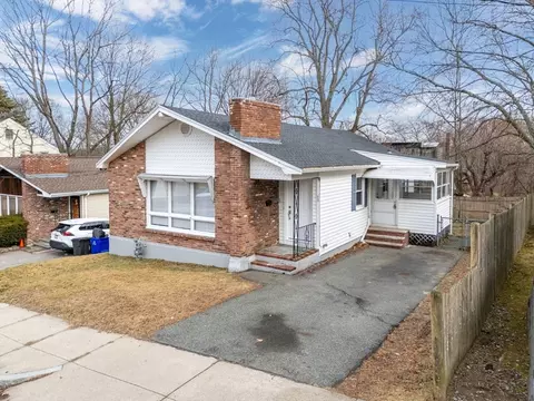 68 Charles St, Hyde Park, MA 02136