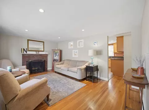 55 Maynard Rd, Dedham, MA 02026 photo 4