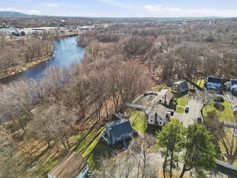 55 Maynard Rd, Dedham, MA 02026 photo 2